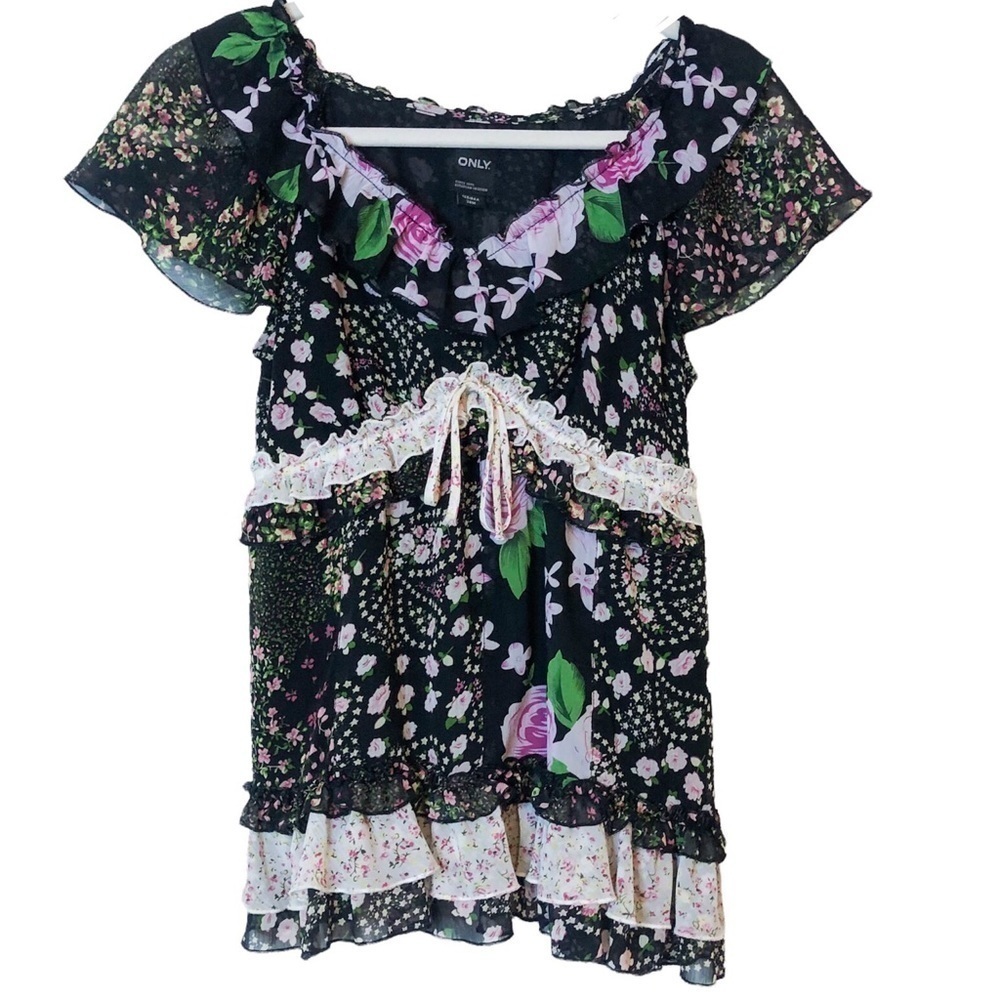 ONLY. Y2K Style Floral Ruffle Ribbon Ditsy Floral Top XS/Small
